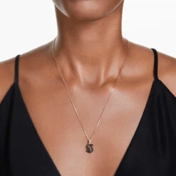 Swan Pendant, Small, Black, Rose Gold-Tone Plated 5678046 | Swarovski -four seasons jewelry shop 97a52bc3 c0f5 5f28 894a e30ce5257161 70455.1704355546