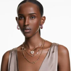 Hyperbola Pendant, Heart, White, Gold-Tone Plated 5680399 | Swarovski -four seasons jewelry shop b8dfab10 8d99 51c6 8769 7d98afd1f210 77167.1704425628